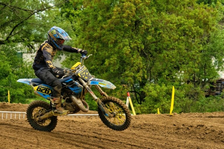 Motocross fahren für Anfänger: Tipps für Einsteiger